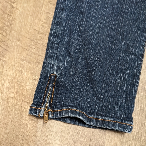 NYDJ Tummy Tuck Cropped Jeans - Picture 8 of 10